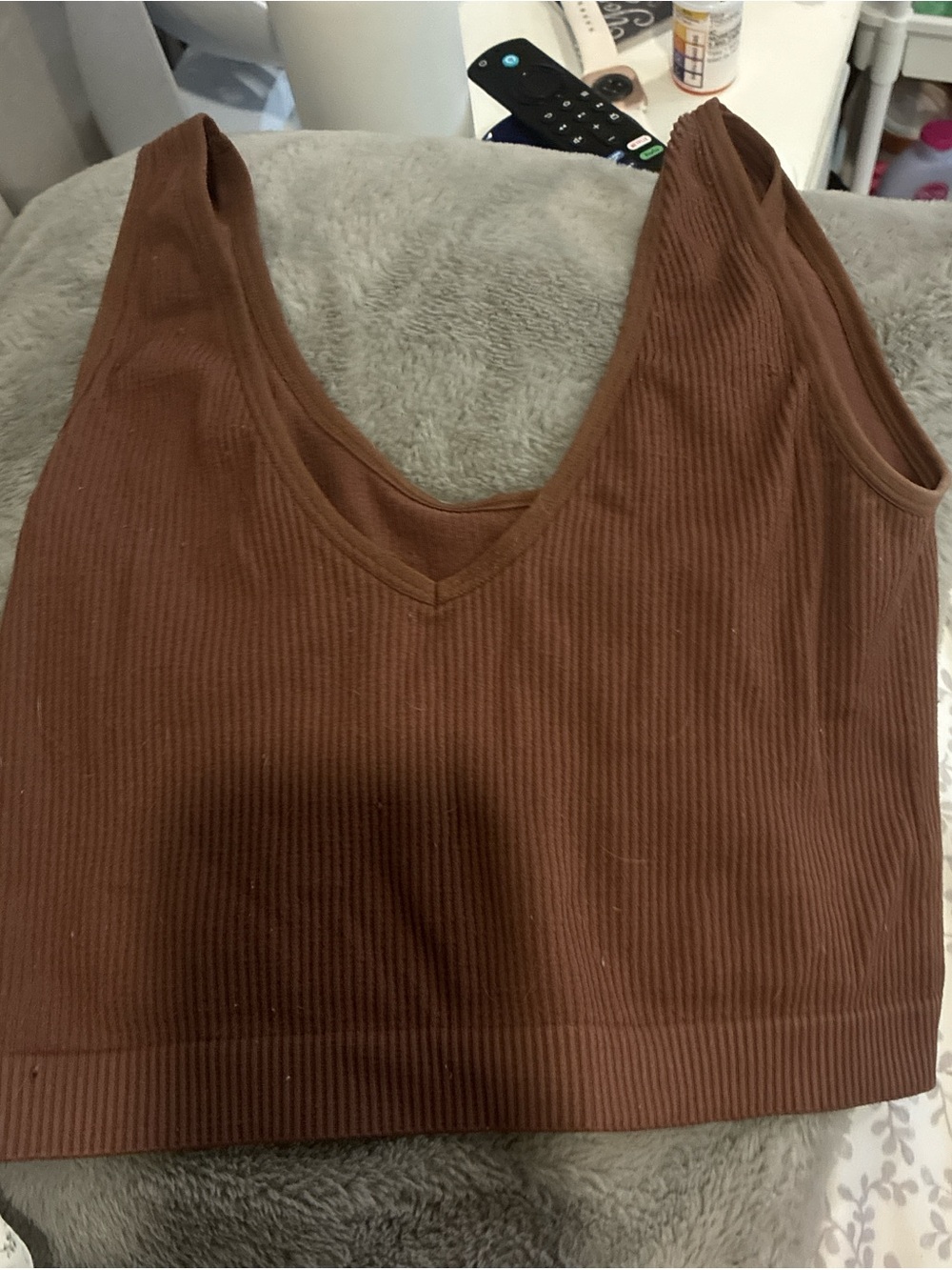 Colsie Ribbed V-Neck Crop Tank - Chocolate Brown